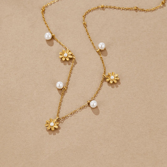 Autumn Flower & Pearl Necklace